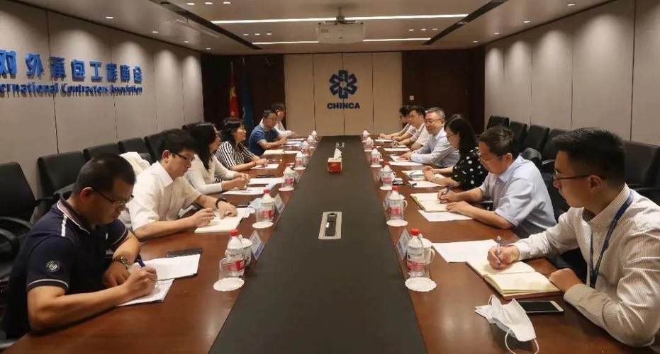中国对外承包工程商会房秋晨会长会见云南商务厅副厅长寸敏一行，共商对外承包工程合作新篇章